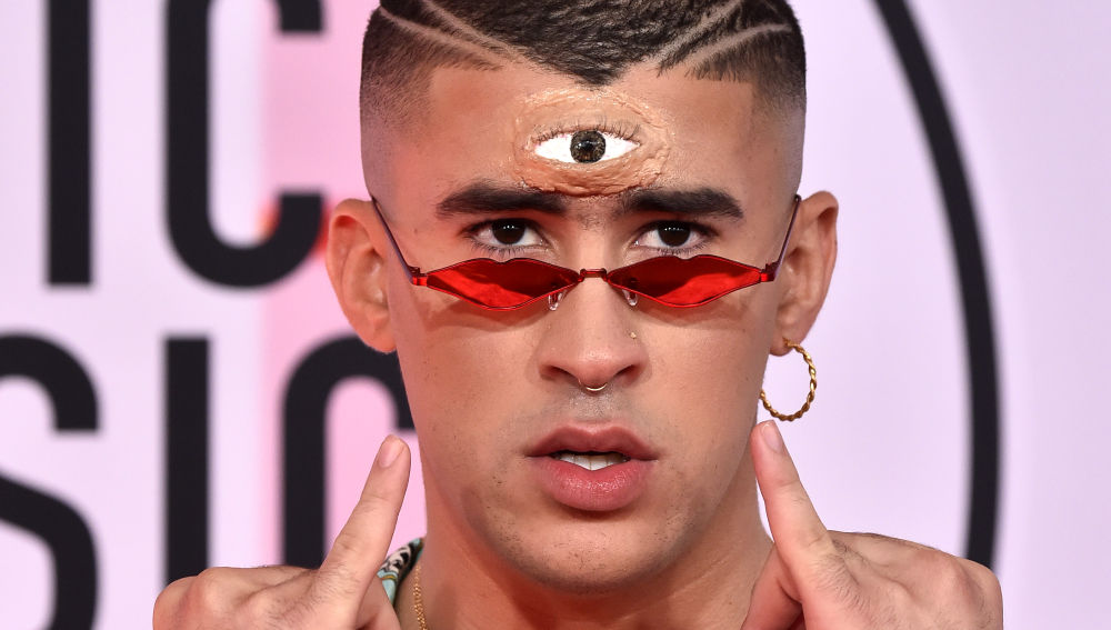 LOS ANGELES, CALIFORNIA - OCTOBER 09: Bad Bunny attends the 2018 American Music Awards at Microsoft Theater on October 09, 2018 in Los Angeles, California. (Photo by Frazer Harrison/Getty Images)