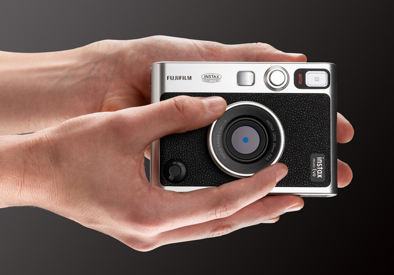Fujifilm lanza la “intemporal” instax mini 40