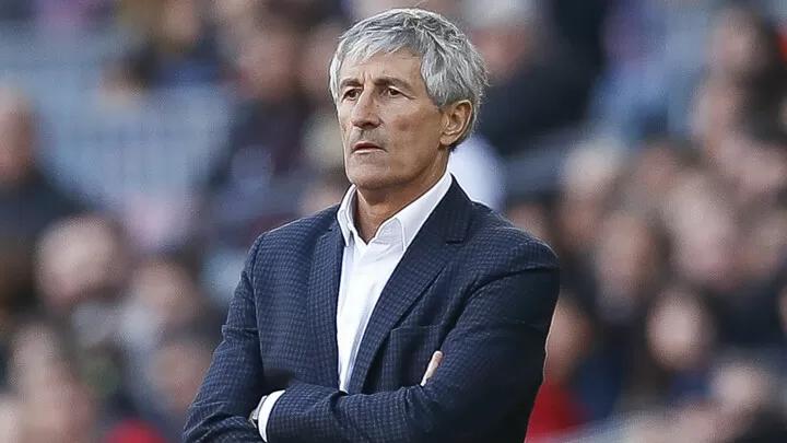 Quique Setién cuestiona la comprensión táctica de algunos futbolistas de élite
