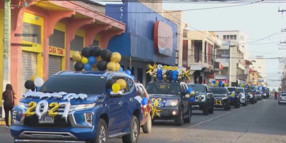 Mazapán School inicia clases celebrando Promoción 2027