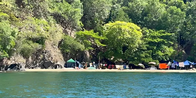 Polémica en Cayos Cochinos por grabaciones de reality show en áreas insulares