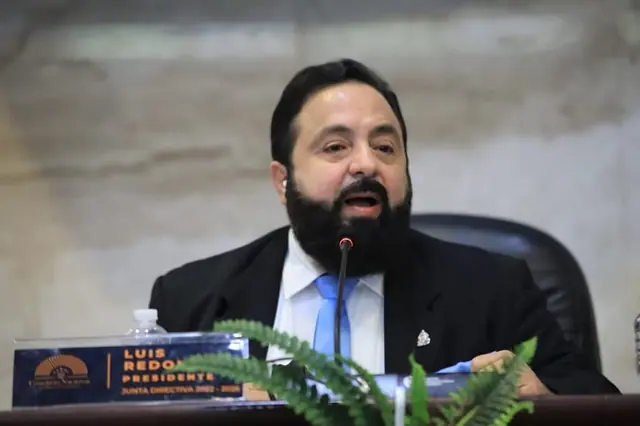 Giran orden de captura y alerta migratoria contra Luis Redondo